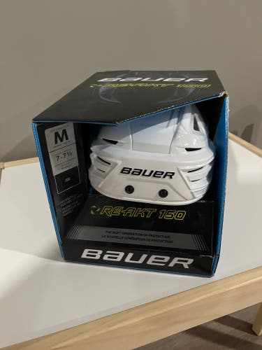 New Medium Bauer Pro Stock Re-Akt 150 Vn Helmet