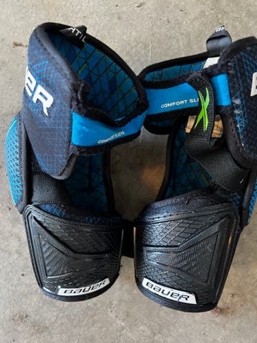 Used Medium Bauer Bauer X Elbow Pads