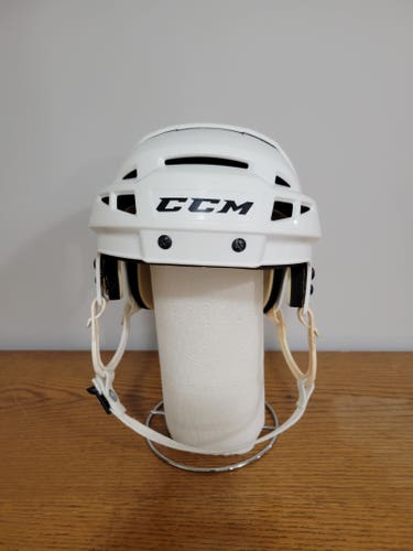 CCM Vector V08 -  Pro Stock, Large
