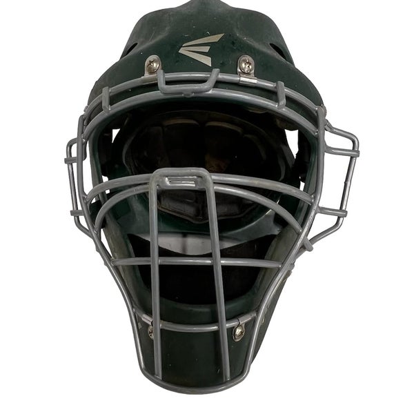 Used Wilson YOUTH CATCHERS HELMET MD Catcher's Equipment Catcher's Equipment