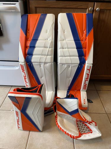 True Catalyst PX3 Pro Oilers set 34” + 2.5” pads and gloves