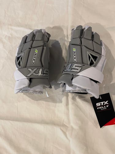 New Player's STX Large Cell V Lacrosse Gloves