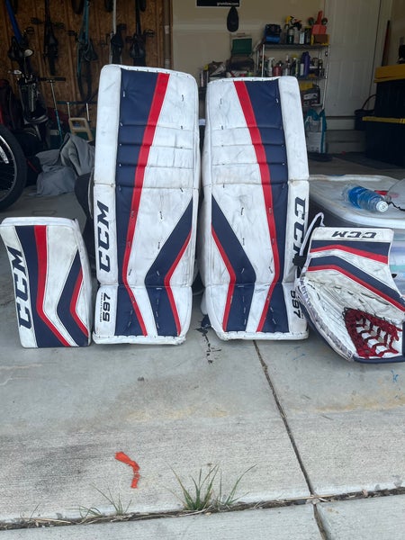 CCM 597 goalie set