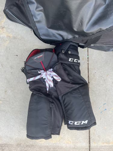 Junior Large CCM  JetSpeed FT390 Hockey Pants