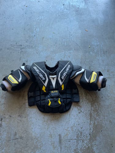 Intermediate Medium Bauer elite chest protector