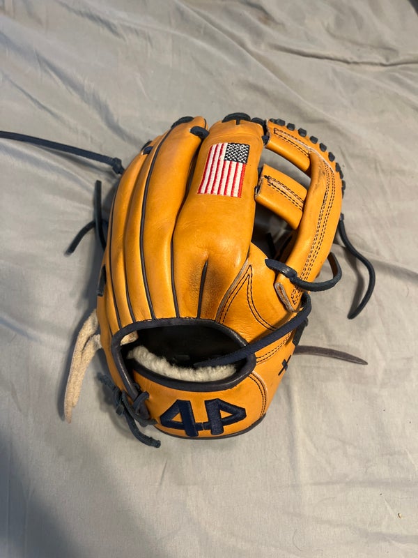 44 Pro Baseball Gloves - Read our reviews of 44 Pro gloves and see