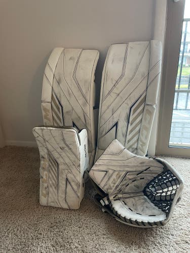 Used 33" Regular CCM AXIS PRO Goalie Full Set Pro Stock