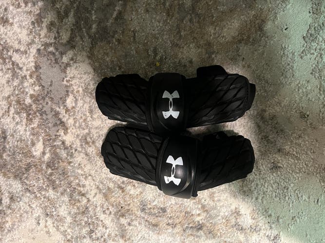 Black Large Under Armour VFT 3 Plus Arm Guards