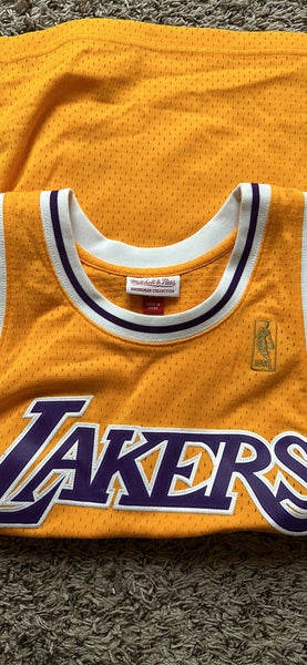 AAPE x Mitchell & Ness Los Angeles Lakers Gold Hardwood Classics Team T-Shirt Size: Medium