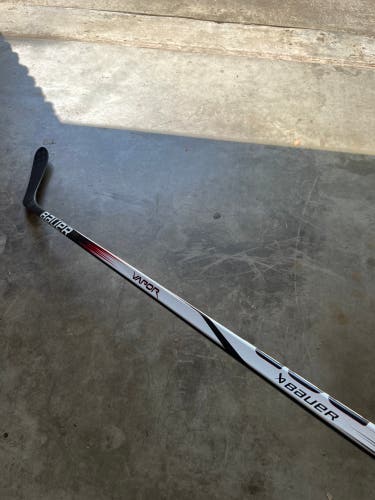 UNRELEASED Senior Bauer Vapor League Hockey Stick