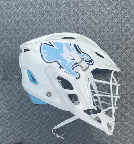 Used Warrior Burn Helmet (size L)