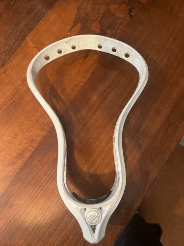 Bundle lax heads