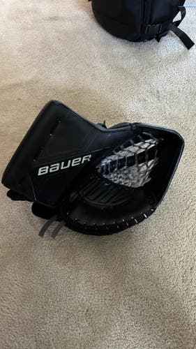 Used Regular Bauer Mach Goalie Glove (Black)