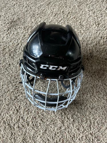 Used Small CCM Tacks 910 Helmet