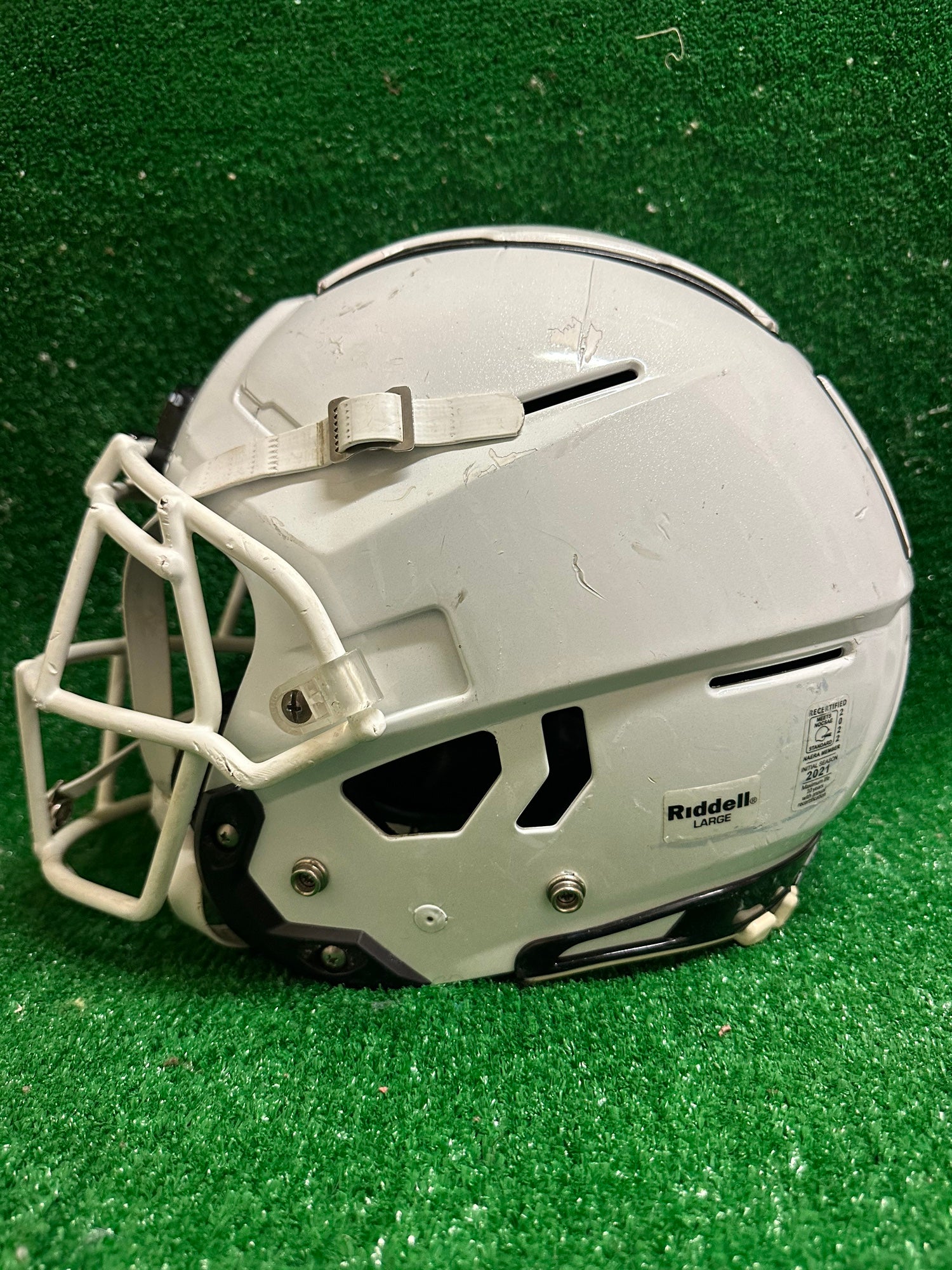 Adult Large - Schutt F7 VTD Football Helmet - White