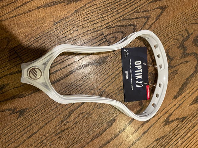 New Attack & Midfield Unstrung Optik 3.0 Head