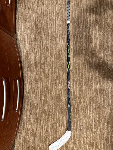 Senior Right Handed P30 Pro Stock Super Tacks AS4 Pro Hockey Stick