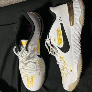 Baseball Turf Shoes  Men's Size Men's 10.5 Low Top Nike alpha huarache elite 3