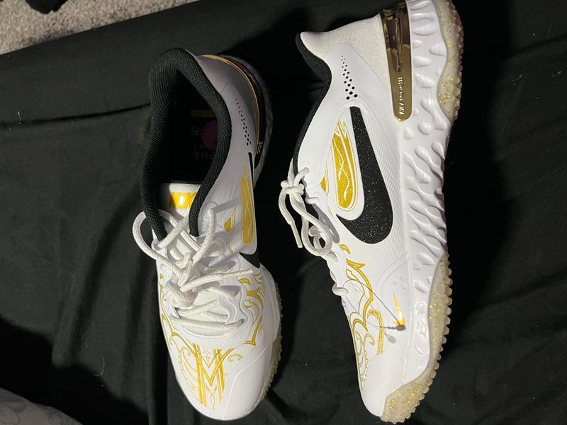 Baseball Turf Shoes Men's Size Men's 10.5 Low Top Nike alpha huarache elite 3