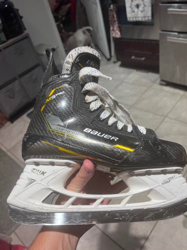 Used Bauer Size 6 Supreme M5 Pro Hockey Skates