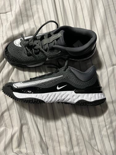 Baseball Turf Size 9.5  Nike alpha huarache elite 4