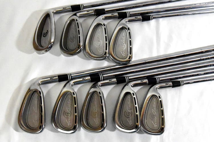 CLEVELAND TOUR ACTION IRON SET - 9 IRONS SHAFT-37 1/2 IN - RIGHT HAND NEW GRIPS