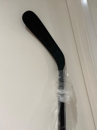Left Hand W03 Alpha LX Pro Hockey Stick