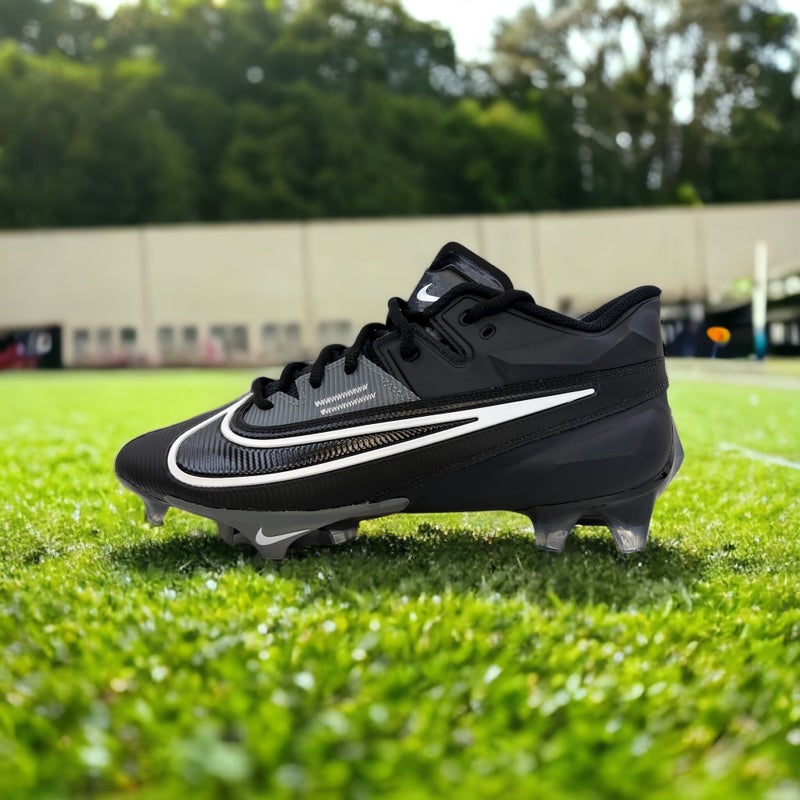 Nike Vapor Untouchable 3 Elite Football Cleats Mens Shoe Size-11.5  AO3006-160