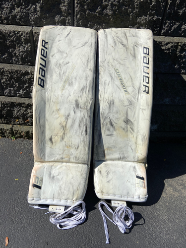 1S ODIN Leg Pads Medium Size