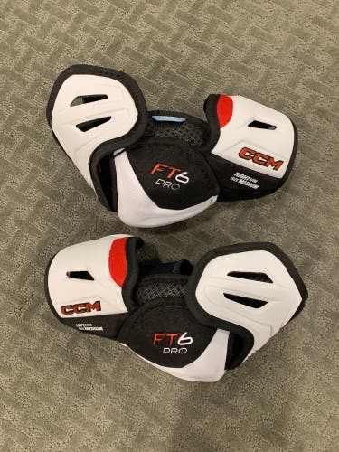 Medium CCM Jetspeed FT6 Pro Elbow Pads