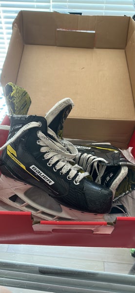 Used Bauer Wide Width Size 8.5 Supreme Comp Hockey Skates