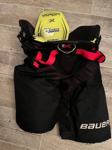 Junior Used Medium Bauer VAPOR 2X Hockey Pants