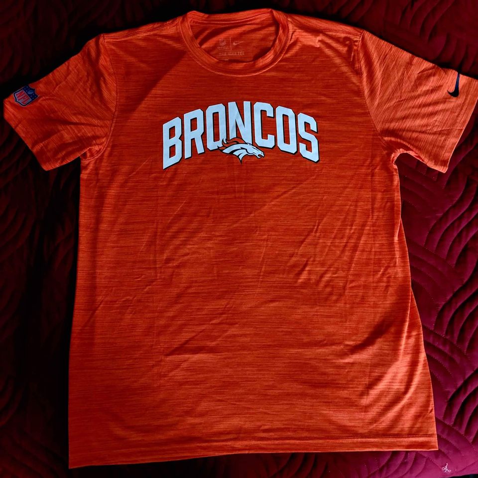 Nike, Shirts, Nfl Denver Broncos Dri Fit Tshirt Mens Size L Orange W Blue  Logo Team Apparel