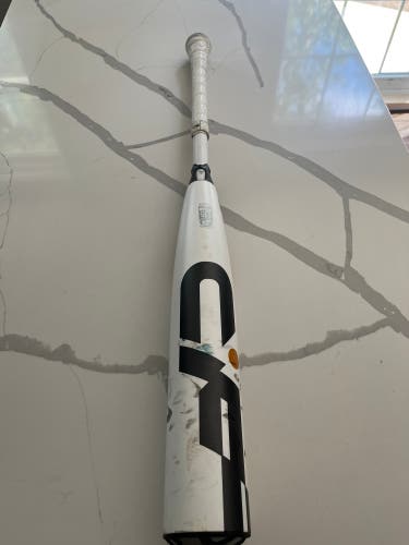 2022 Composite (-8) 22 oz 30" CF Bat