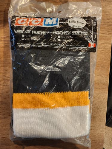 New Bruins 28" CCM S100 Socks Black