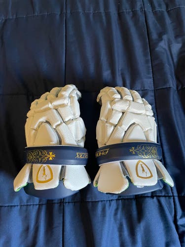 Official Notre Dame Team Gloves (Adrenaline)