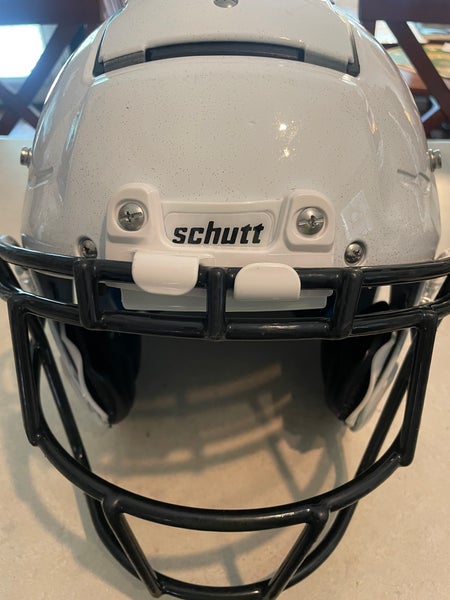 Schutt F7 VTD Adult Football Helmet - Sports Unlimited