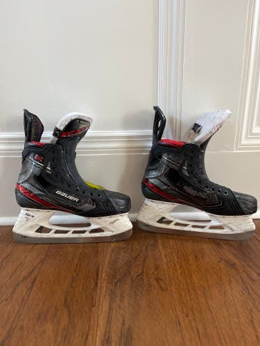 Intermediate Bauer Regular Width Size 6 Vapor 2X Hockey Skates