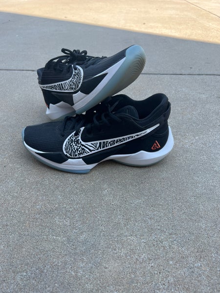 Nike zoom freak 2 Basketball Shoes Size 9.5 Men’s