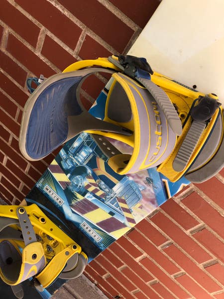 Used Burton Motion (151 cm) Snowboard with Burton Custom Bindings