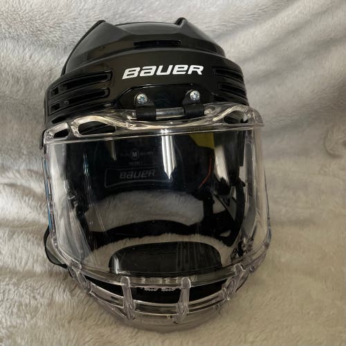 Used Medium Bauer Re-Akt 75 Helmet