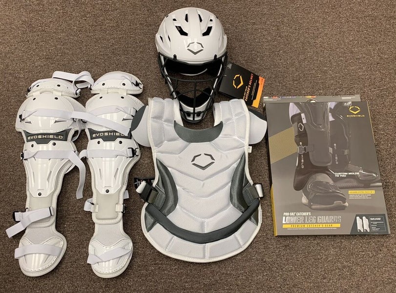  EvoShield Wilson EZ Gear 2.0 Catcher's Gear Kit For