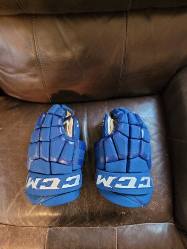 Used CCM HG50 Gloves 14" blue Pro Stock