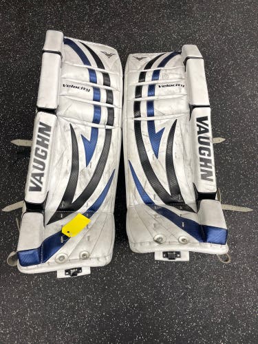 30" Vaughn  Velocity V5 Goalie Leg Pads