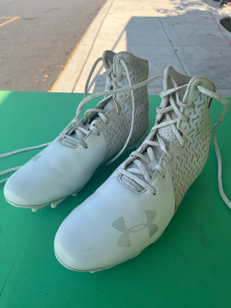 White Used Men's 8.0 (W 9.0) Molded Under Armour Cleat