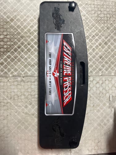 Hockey shot extreme passer