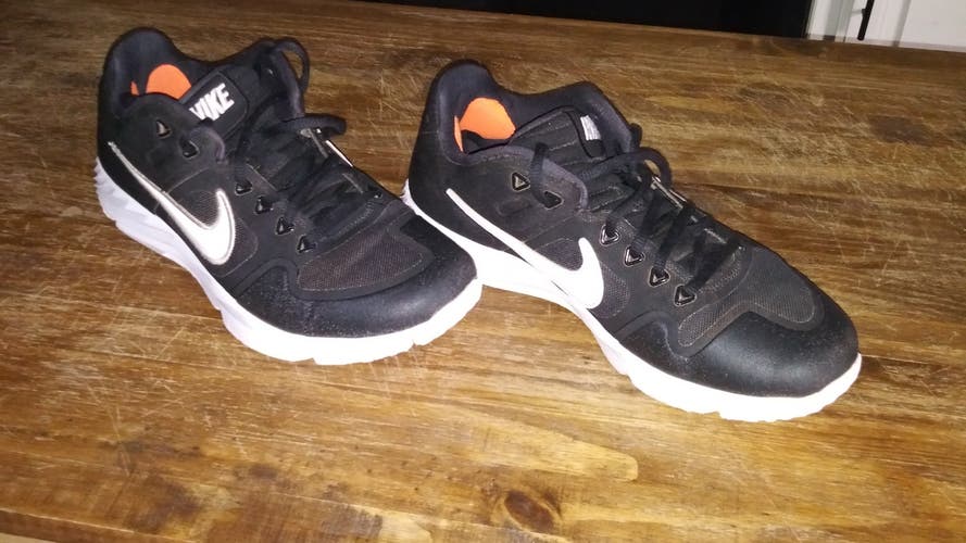 Black Used Size 6.5 (Women's 7.5) Nike Turf Cleats