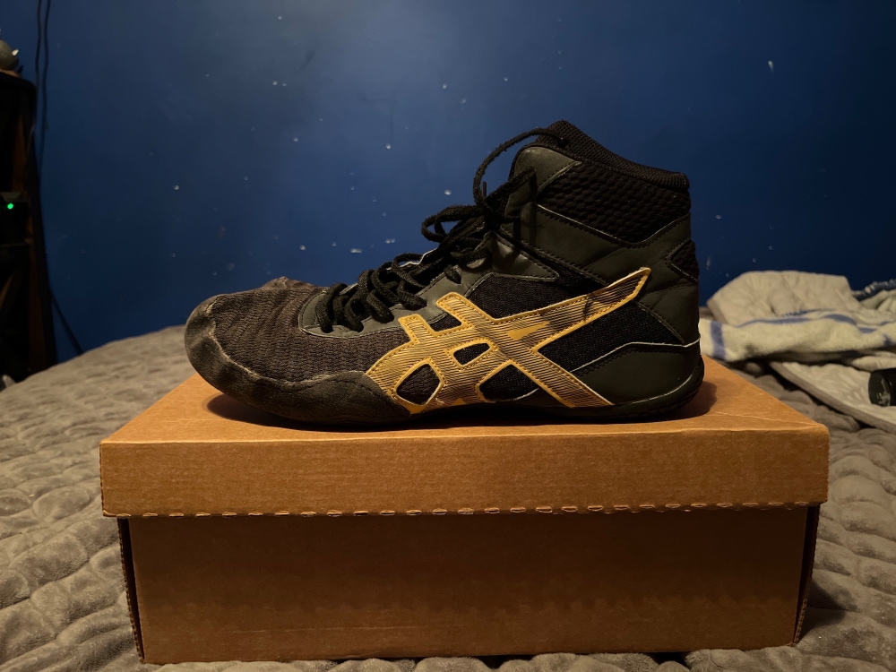 Mat Control 2.LE Wrestling Shoes (Size 10) Black-Gold