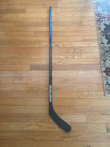 Senior Left Hand P88 Pro Stock Nexus League Hockey Stick