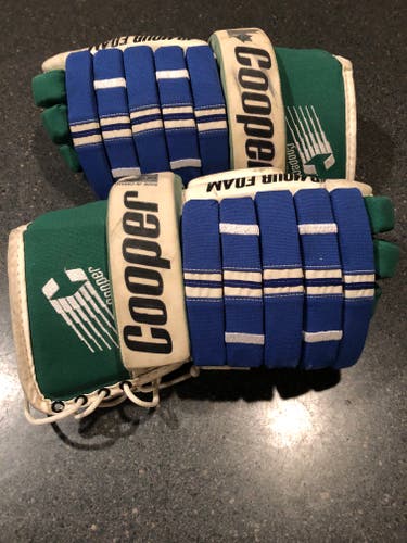 Used Cooper Hartford Whalers Armour Foam Gloves 15" Pro Stock